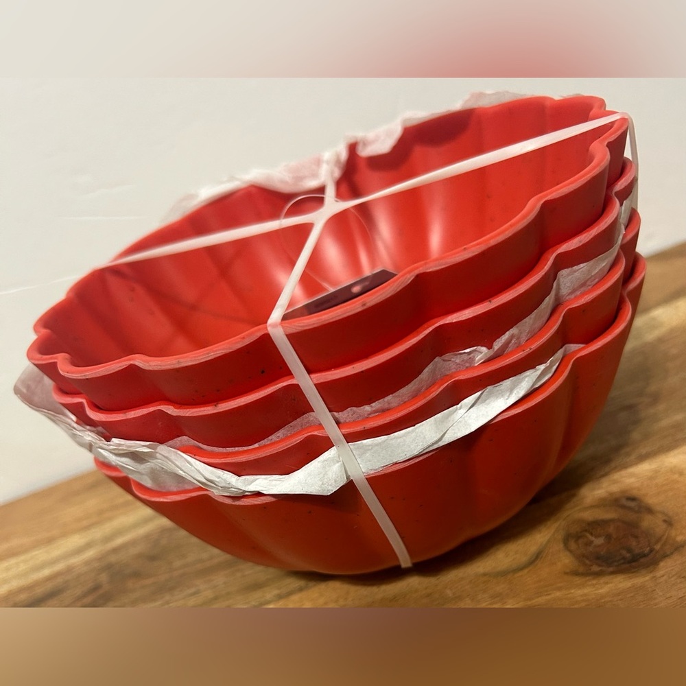 Hobby Lobby Set of 4 Melamine Cereal Soup Bowls Speckled Red Scalloped 7” NEW